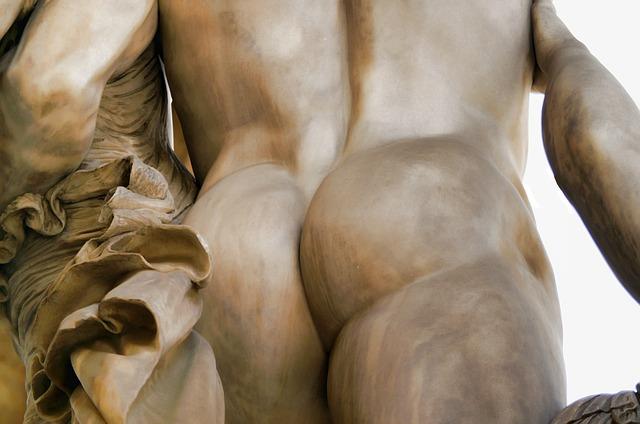 Does Anterior Pelvic Tilt Make My Butt Look Big?